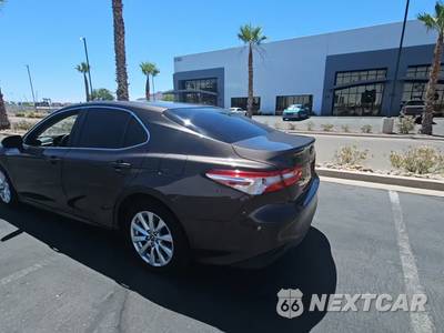 2018 Toyota Camry LE - zdjęcie 6 z 11 - miniatura