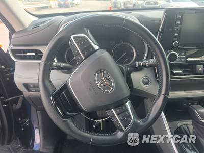 2021 Toyota Highlander XLE - zdjęcie 10 z 19 - miniatura