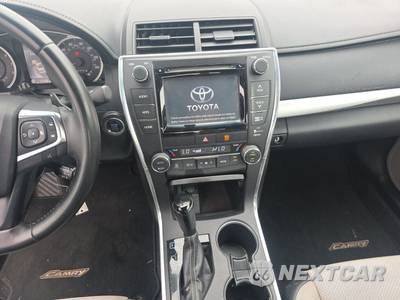 2015 Toyota Camry XSE - zdjęcie 11 z 17 - miniatura