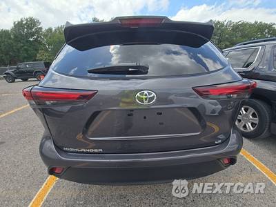 2024 Toyota Highlander LE - zdjęcie 5 z 20 - miniatura