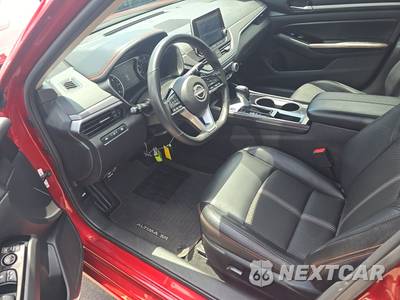 2025 Nissan Altima SR - zdjęcie 7 z 19 - miniatura