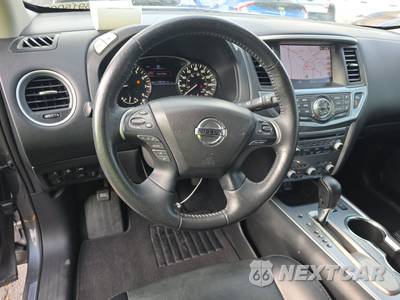 2018 Nissan Pathfinder SL - zdjęcie 11 z 19 - miniatura