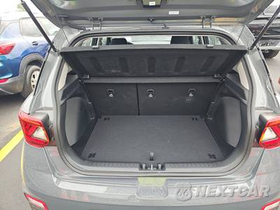 2026 Hyundai Venue SEL - zdjęcie 16 z 18 - miniatura