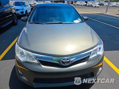 2013 Toyota Camry XLE - zdjęcie 2 z 18 - miniatura