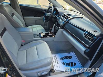 2013 Toyota Camry XLE - zdjęcie 8 z 18 - miniatura