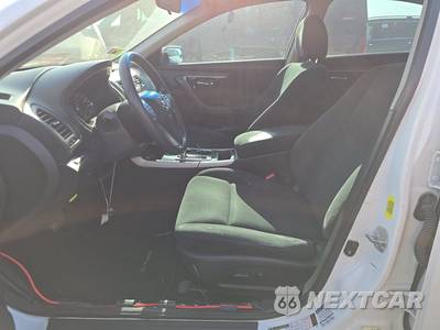 2014 Nissan Altima 2.5 S - zdjęcie 7 z 22 - miniatura