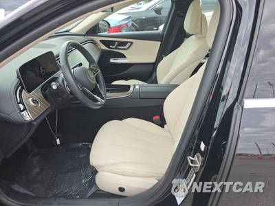 2025 Mercedes-Benz E 350 Sedan - zdjęcie 7 z 19 - miniatura