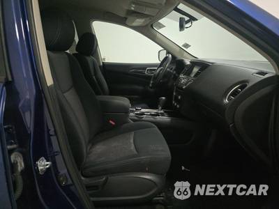 2017 Nissan Pathfinder SV - zdjęcie 8 z 19 - miniatura