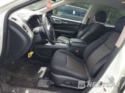 2018 Nissan Pathfinder SV - zdjęcie 7 z 18 - miniatura