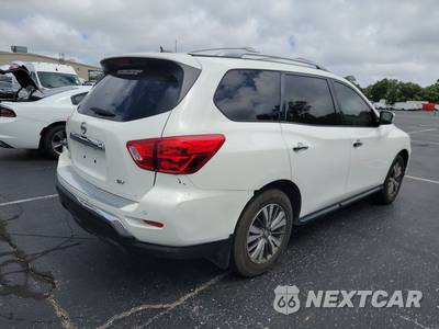 2018 Nissan Pathfinder SV - zdjęcie 4 z 18 - miniatura