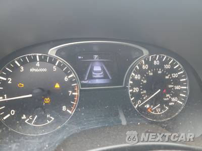 2018 Nissan Pathfinder SV - zdjęcie 12 z 18 - miniatura