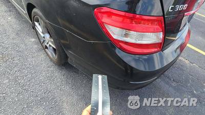 2011 Mercedes-Benz C 300 4MATIC - zdjęcie 27 z 53 - miniatura