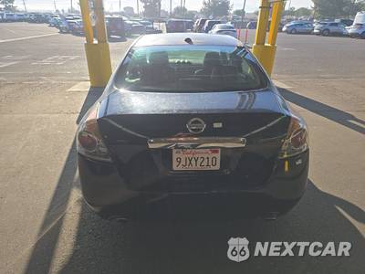 2011 Nissan Altima 3.5 SR Sedan - zdjęcie 5 z 49 - miniatura