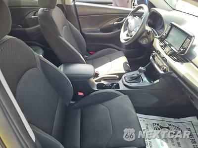 2018 Hyundai Elantra GT Hatchback - zdjęcie 8 z 24 - miniatura