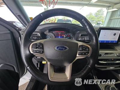 2022 Ford Explorer XLT - zdjęcie 10 z 22 - miniatura