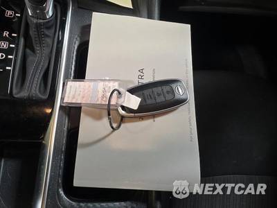 2025 Nissan Sentra SV - zdjęcie 21 z 23 - miniatura