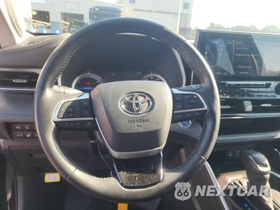 2022 Toyota Highlander Hybrid Limited - zdjęcie 10 z 19 - miniatura