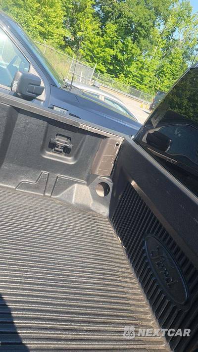 2022 Ford Super Duty F-350 Lariat Crew Cab Long Bed - zdjęcie 23 z 24 - miniatura