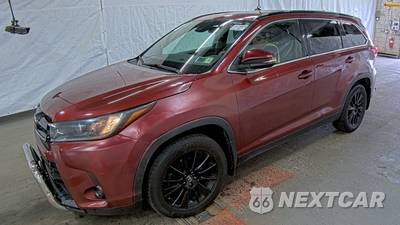 2019 Toyota Highlander SE - zdjęcie 1 z 45 - miniatura