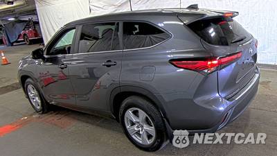 2023 Toyota Highlander LE - zdjęcie 6 z 31 - miniatura