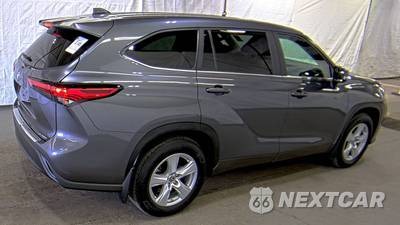 2023 Toyota Highlander LE - zdjęcie 4 z 31 - miniatura