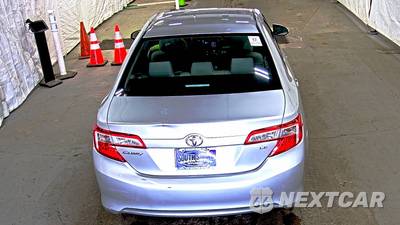 2013 Toyota Camry LE - zdjęcie 5 z 28 - miniatura