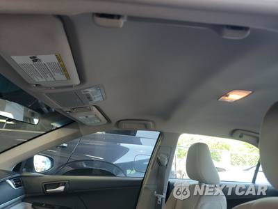 2013 Toyota Camry LE - zdjęcie 17 z 28 - miniatura