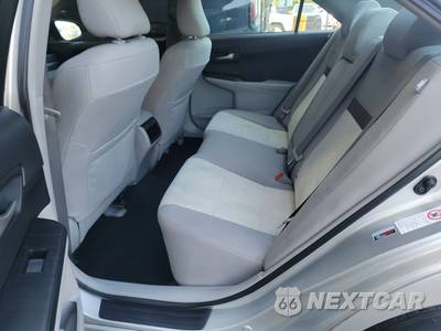 2013 Toyota Camry LE - zdjęcie 13 z 28 - miniatura