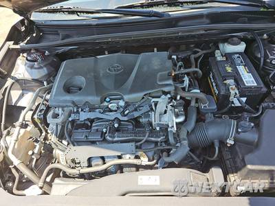 2020 Toyota Camry LE - zdjęcie 15 z 29 - miniatura