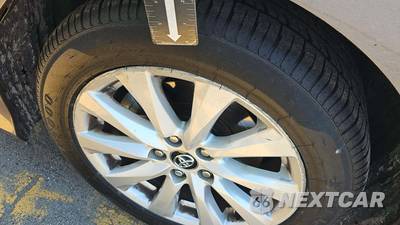 2020 Toyota Camry LE - zdjęcie 23 z 29 - miniatura