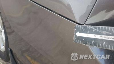 2017 Toyota Sienna LE 8-Passenger 119.3" WB - zdjęcie 38 z 60 - miniatura