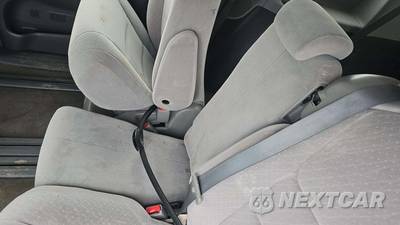 2017 Toyota Sienna LE 8-Passenger 119.3" WB - zdjęcie 34 z 60 - miniatura