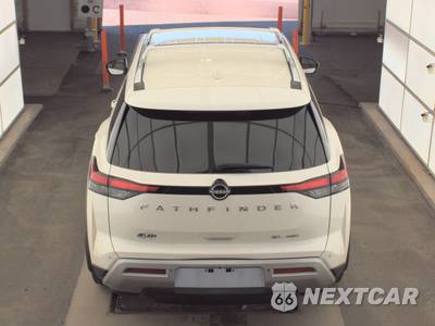 2022 Nissan Pathfinder SL - zdjęcie 5 z 35 - miniatura