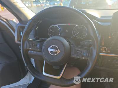 2022 Nissan Pathfinder SL - zdjęcie 10 z 35 - miniatura