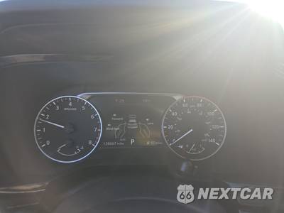 2022 Nissan Pathfinder SL - zdjęcie 12 z 35 - miniatura