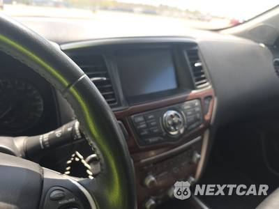 2018 Nissan Pathfinder Platinum - zdjęcie 11 z 42 - miniatura