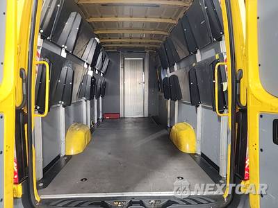 2021 Mercedes-Benz Sprinter 2500 Cargo Van High Roof 170.0" WB - zdjęcie 3 z 33 - miniatura