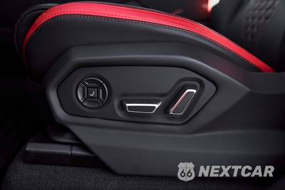 2024 Lamborghini Urus S - zdjęcie 38 z 50 - miniatura