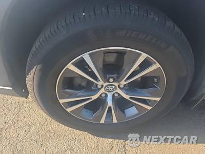 2016 Toyota Highlander XLE - zdjęcie 8 z 25 - miniatura