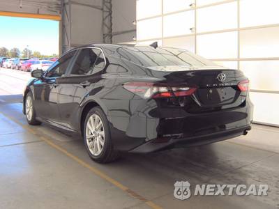 2023 Toyota Camry LE - zdjęcie 6 z 21 - miniatura
