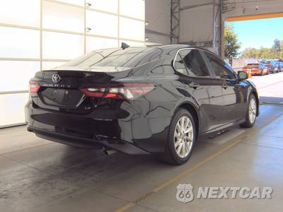 2023 Toyota Camry LE - zdjęcie 4 z 21 - miniatura