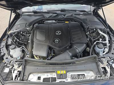 2025 Mercedes-Benz C 300 - zdjęcie 15 z 18 - miniatura