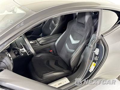 2019 Aston Martin DBS Superleggera Coupe - zdjęcie 14 z 40 - miniatura