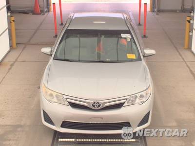 2014 Toyota Camry LE - zdjęcie 2 z 26 - miniatura