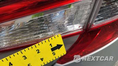 2014 Toyota Camry LE - zdjęcie 20 z 26 - miniatura