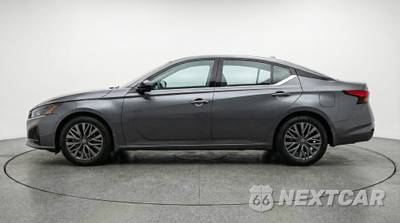 2025 Nissan Altima SV - zdjęcie 4 z 12 - miniatura