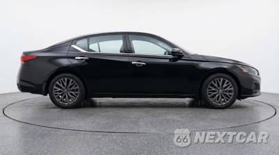 2025 Nissan Altima SV - zdjęcie 8 z 12 - miniatura