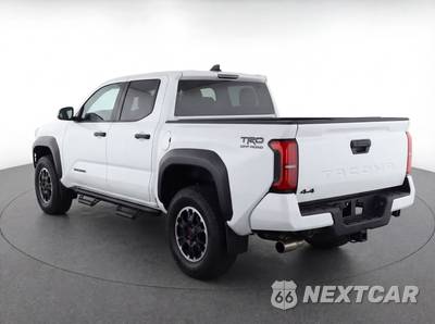 2025 Toyota Tacoma TRD Off-Road Crew Cab Medium Bed - zdjęcie 5 z 12 - miniatura