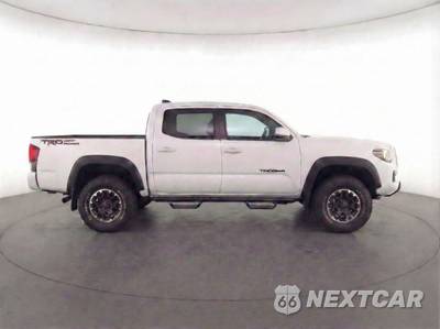 2025 Toyota Tacoma TRD Off-Road Crew Cab Medium Bed - zdjęcie 8 z 12 - miniatura