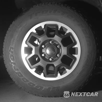 2025 Toyota Tacoma TRD Off-Road Crew Cab Medium Bed - zdjęcie 10 z 12 - miniatura